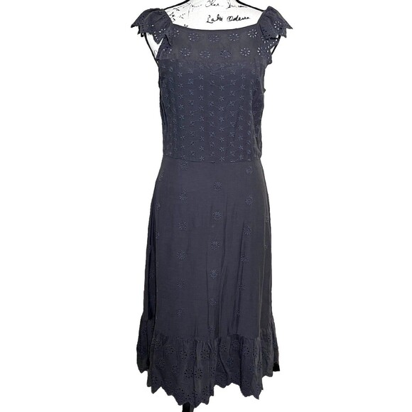 NWT Ann Taylor LOFT Gray Dress Size 4 Embroidered Eyelet Floral Flounce Hem $98 - Picture 2 of 12